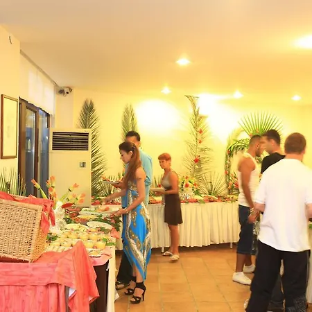 Paloma Hotel 2*