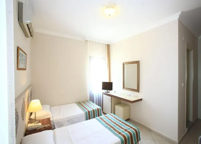 Ξενοδοχείο Paloma 2*