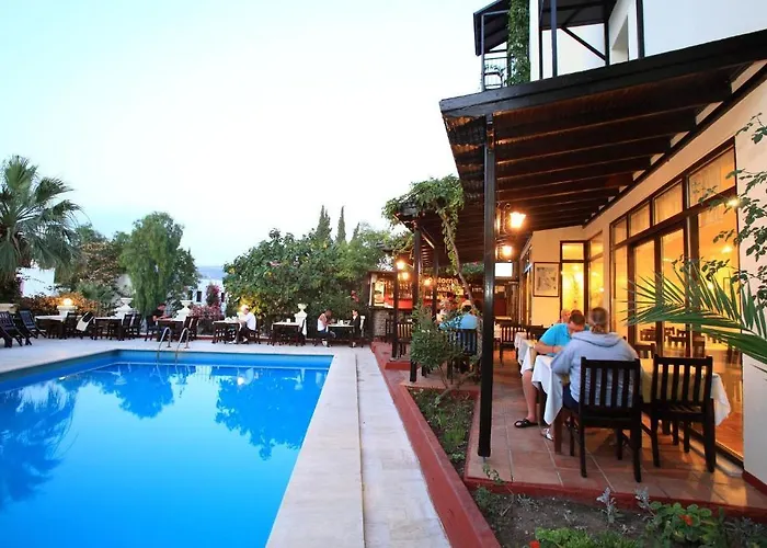 Ξενοδοχείο Paloma 2*